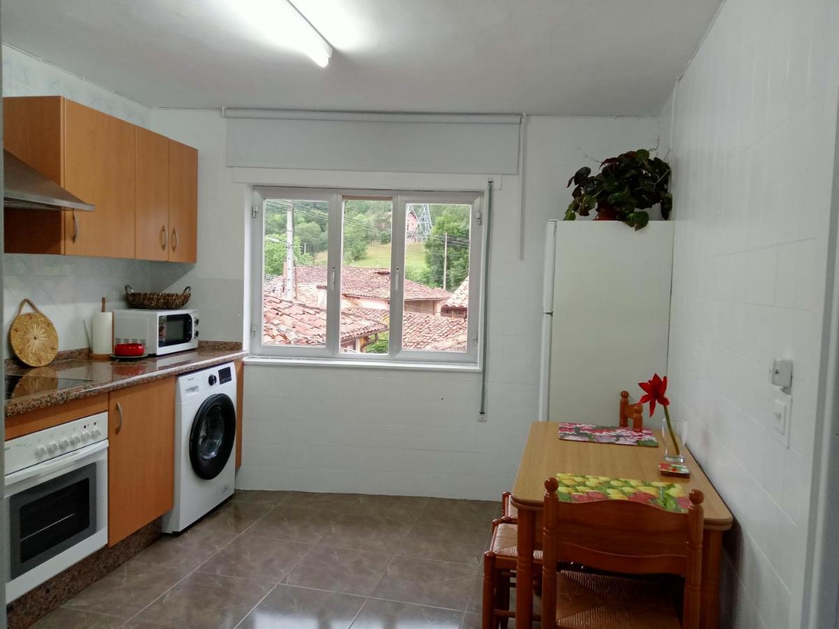 Casa La Cruz A 2Km De Onís Esterno foto